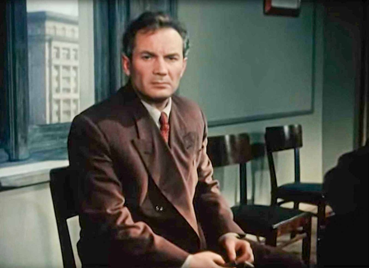 Кадр из фильма "Урок жизни". Иван Переверзев в роли Сергея