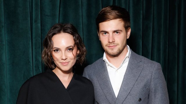 Бывшая возлюбленная Петрова вышла в свет с новым молодым избранником