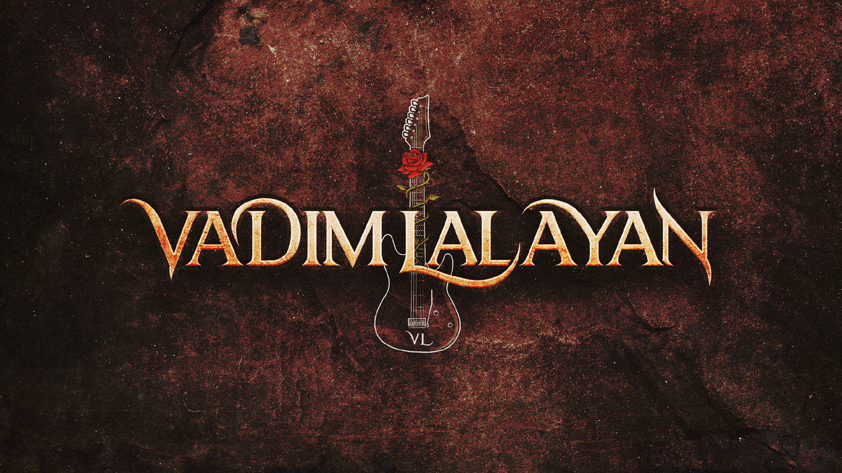 Фирменный символ проекта — гитара и роза