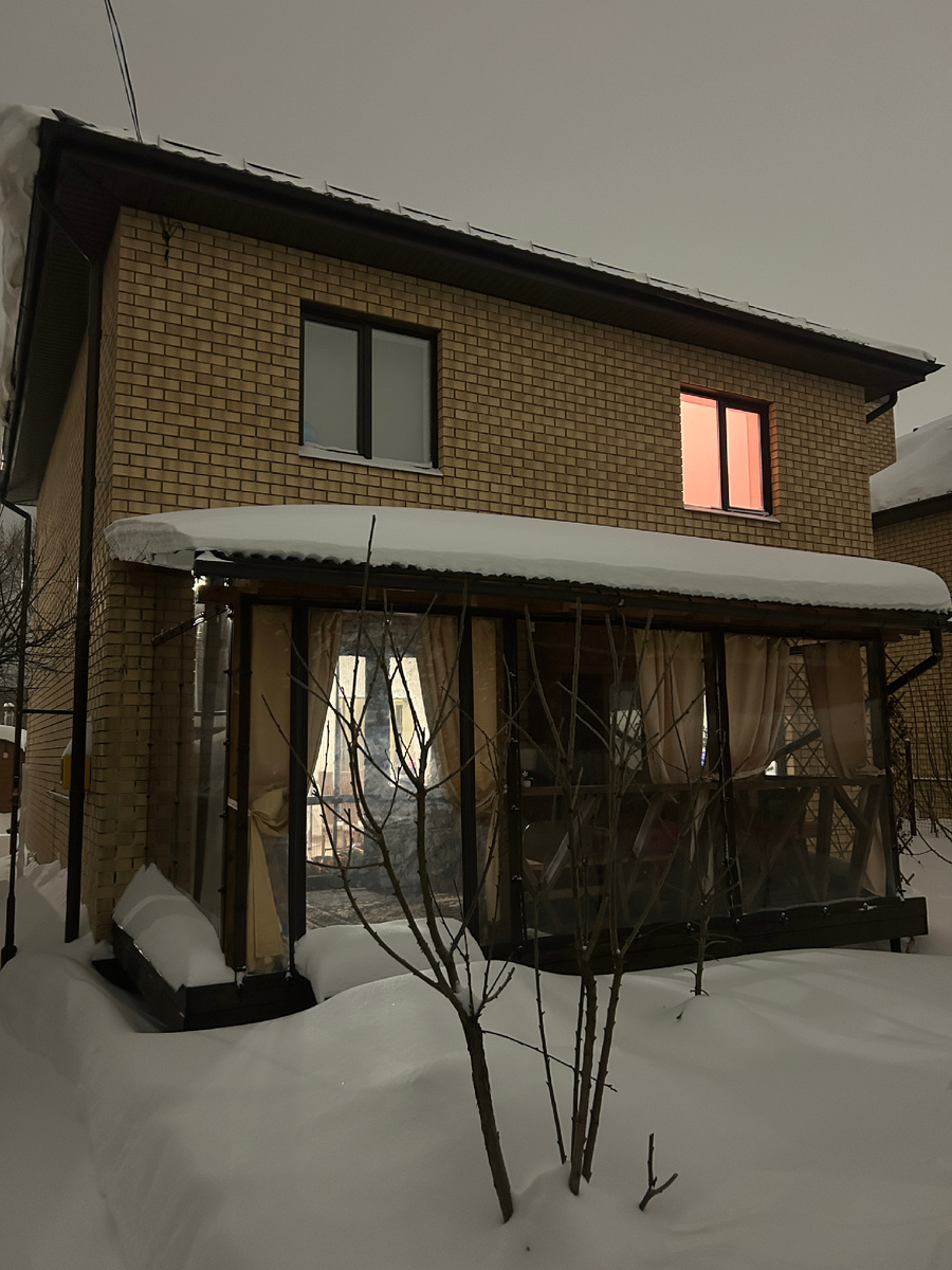 У нас в Казани снова снегопад, метель и заносы...