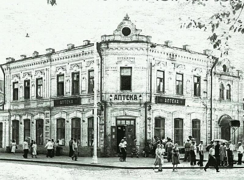 Аптека работала в доходном доме Бузолиной Надежды Владимировны