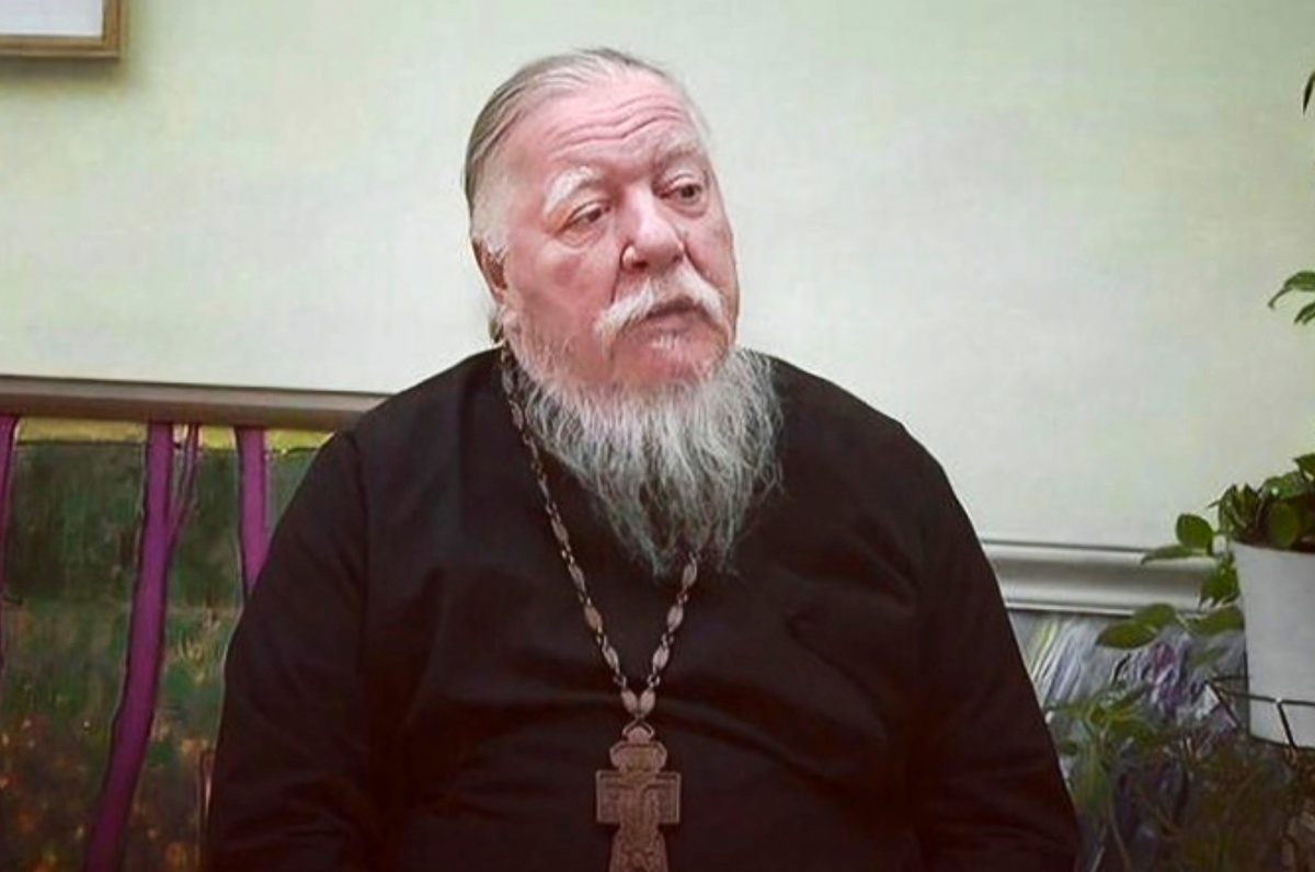 Димитрий Смирнов (07.03.1951 — 21.10.2020 гг.) — протоиерей, церковный и общественный деятель.