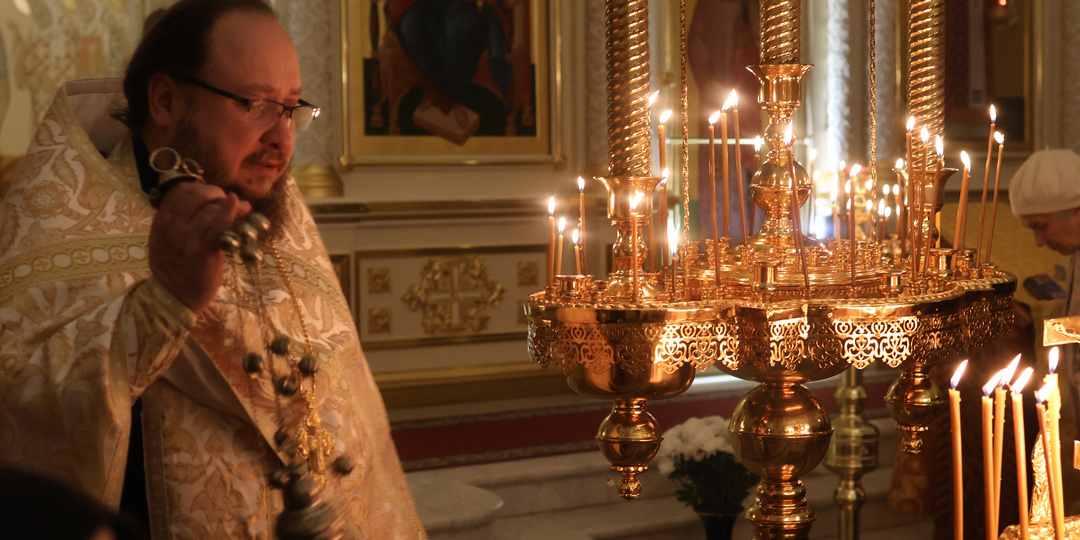 "Испытать утешение!": настоятель храма свт.Иова обратился к верующим накануне Вселенской Родительской Субботы