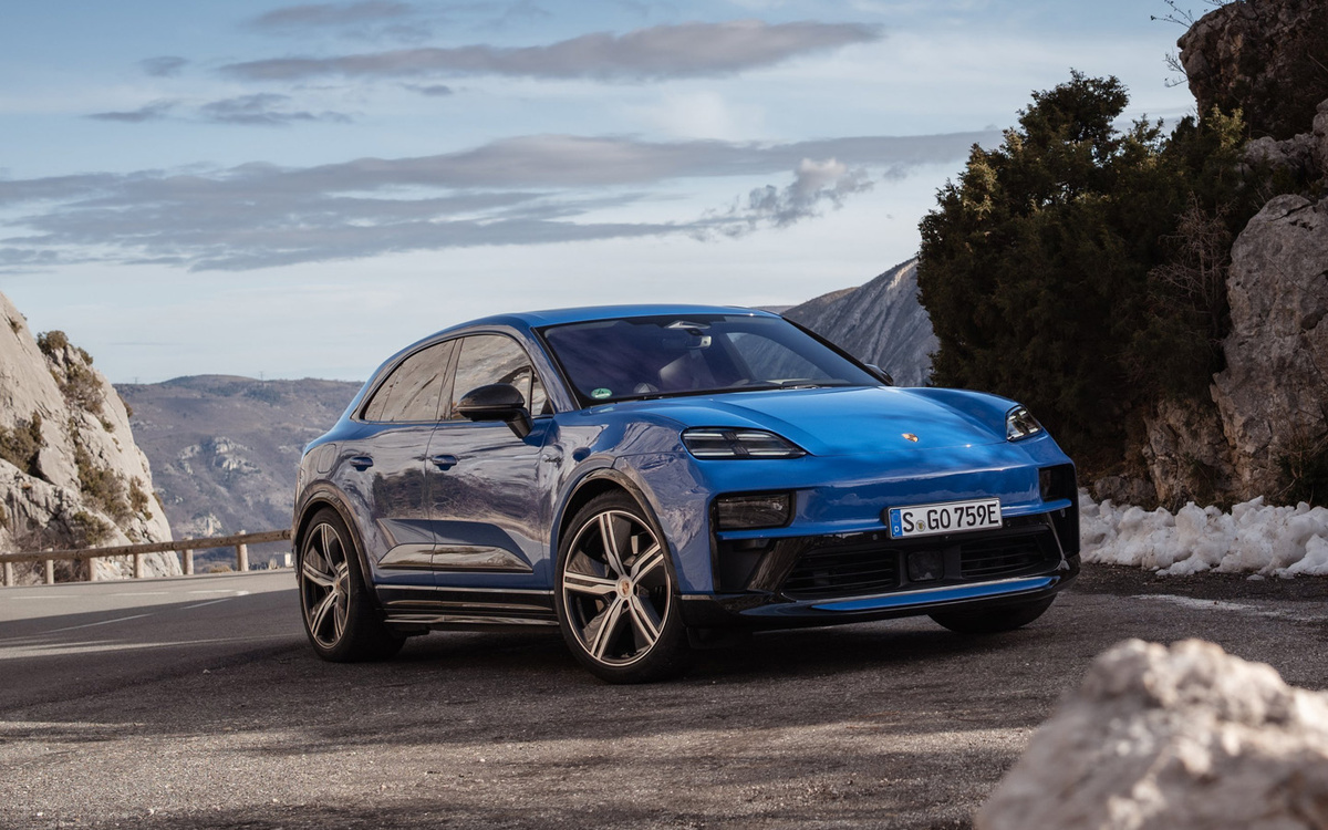 Porsche📷Porsche Macan GTS Electric