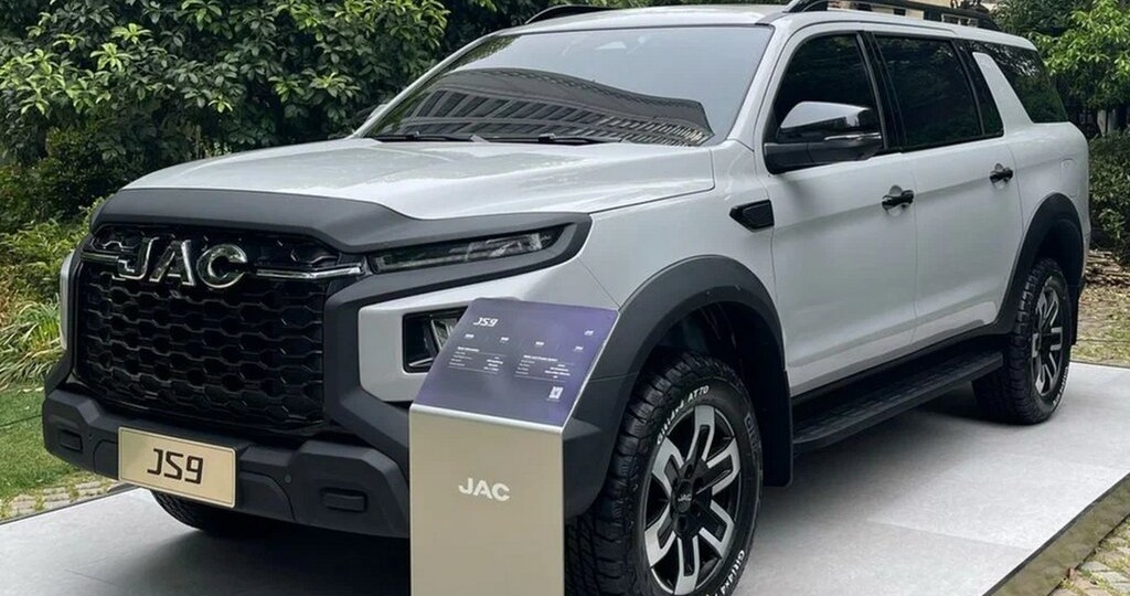 JAC JS9 2026: обзор обновлённого кроссовера