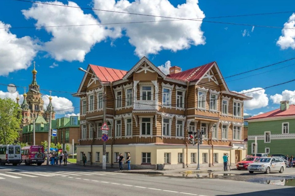    Ранее старинную усадьбу выставляли на торги. Фото: catalog.lot-online.ru