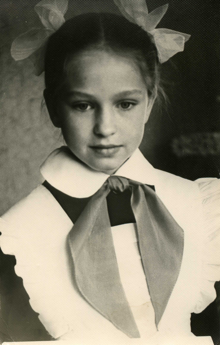 "Дочь в парадной форме", 1965 год.  Фото: В.Скворцов.