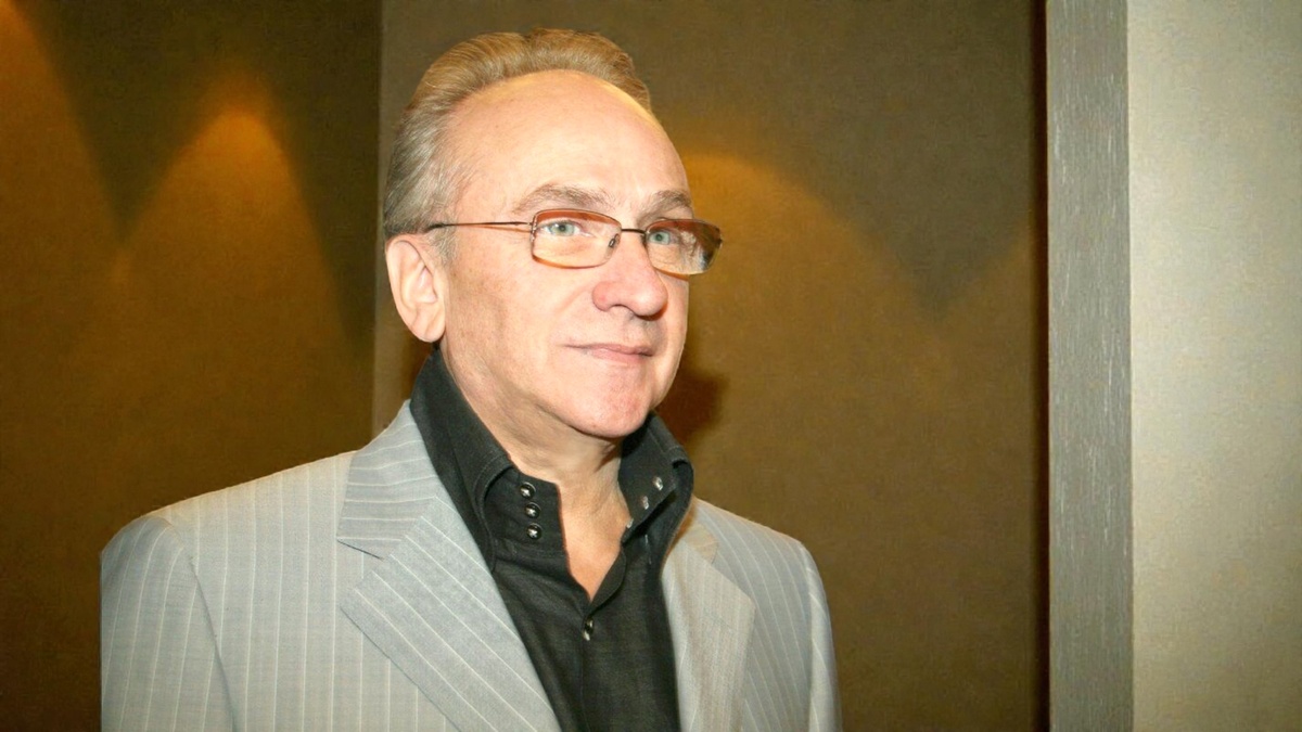 На фото: Анатолий Смелянский