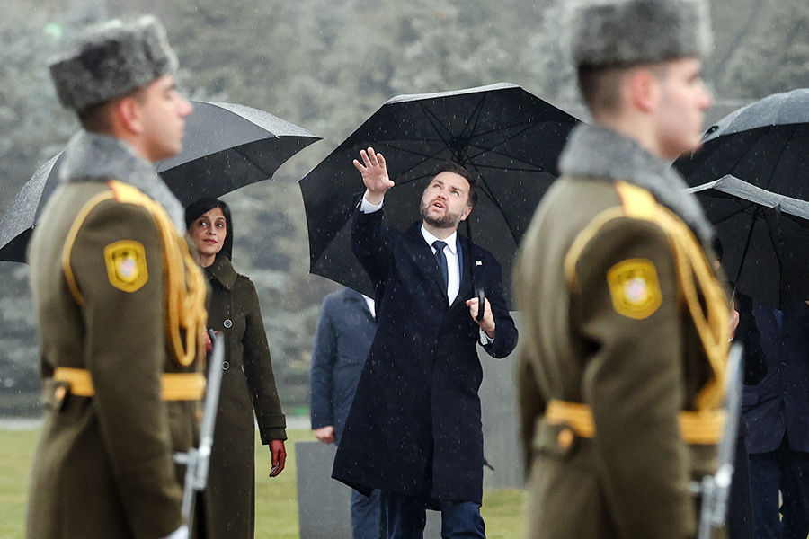    © Kevin Lamarque/AP/TASS