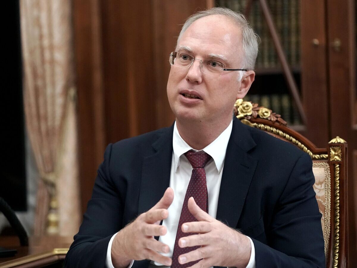     Генеральный директор Российского фонда прямых инвестиций (РФПИ) Кирилл Дмитриев во время встречи с президентом РФ Владимиром Путиным | © РИА Новости / Алексей Дружинин