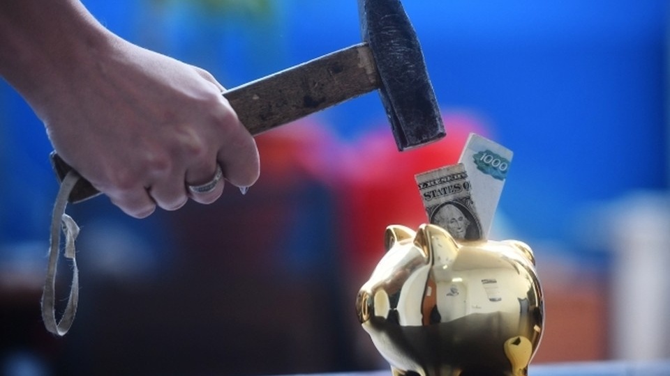 Россиянам рассказали, стоит ли брать кредиты после снижения ключевой ставки