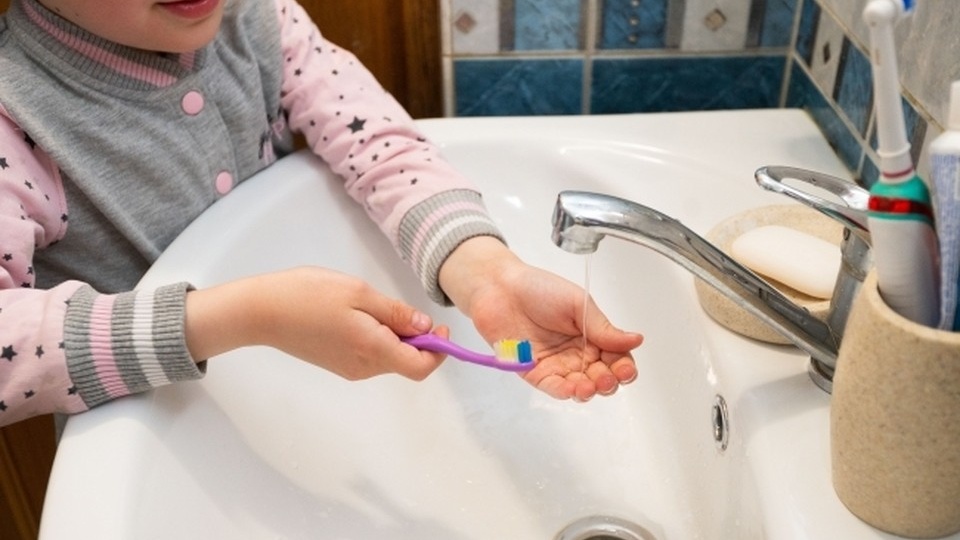 Врач перечислила болезни, на которые указывает запах изо рта