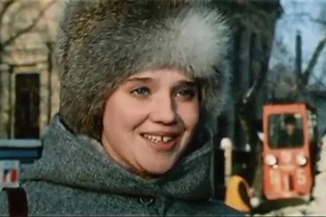    Елена Антонова в фильме «Валентин и Валентина», 1985 г. Фото: Кадр из фильма