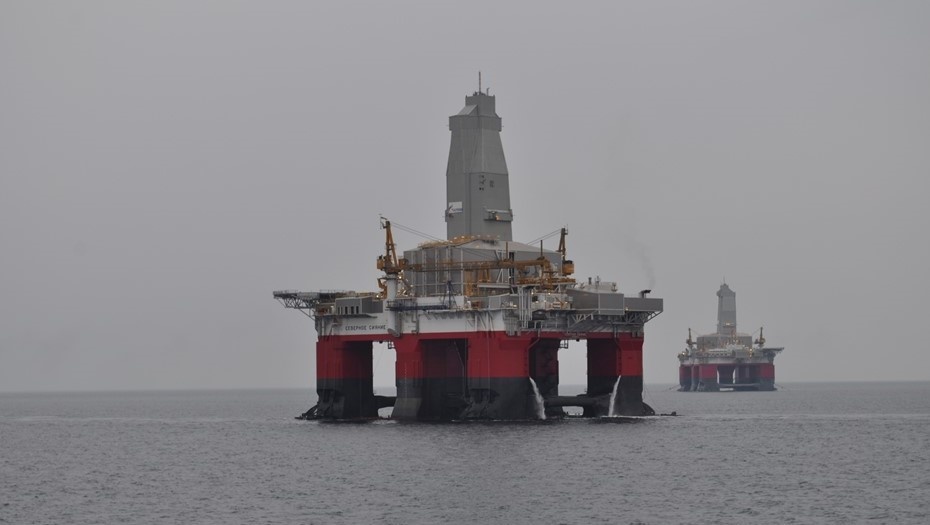    Буровые установки "Полярная звезда" и "Северное сияние" Автор фото: gazprom.ru