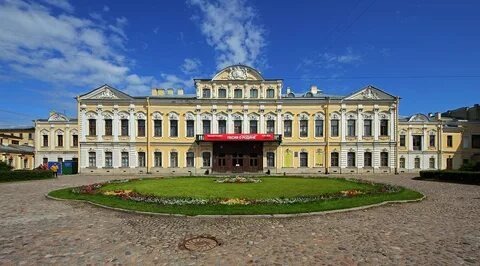 Сегодня Шереметевский дворец стал Музеем музыки, и это не случайно. В этих стенах хранится коллекция музыкальных инструментов мирового уровня — более трех тысяч экспонатов
