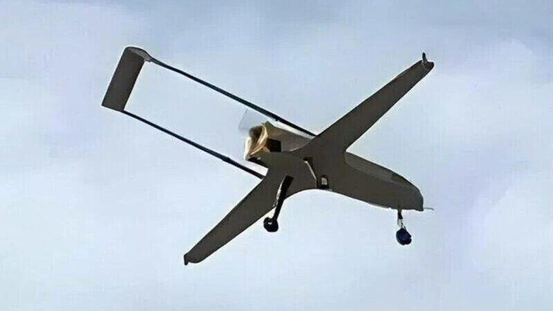 БПЛА " Лютый" такой дрон имеет дальность полета до 1000 км ,в основном таким дронами   атакуют предприятия и НПЗ в тылу России            Начиная свои  истории о встречах с БПЛА  ,хочу сразу сказать спасибо нашему ПВО , спасибо ребята !