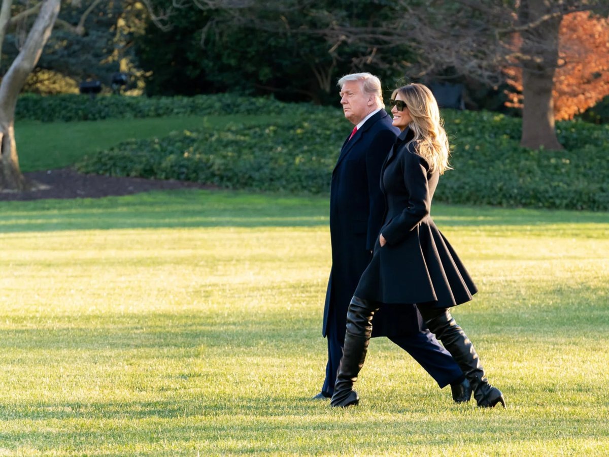     Меланья присоединилась к танцу Дональда Трампа, который раньше критиковала