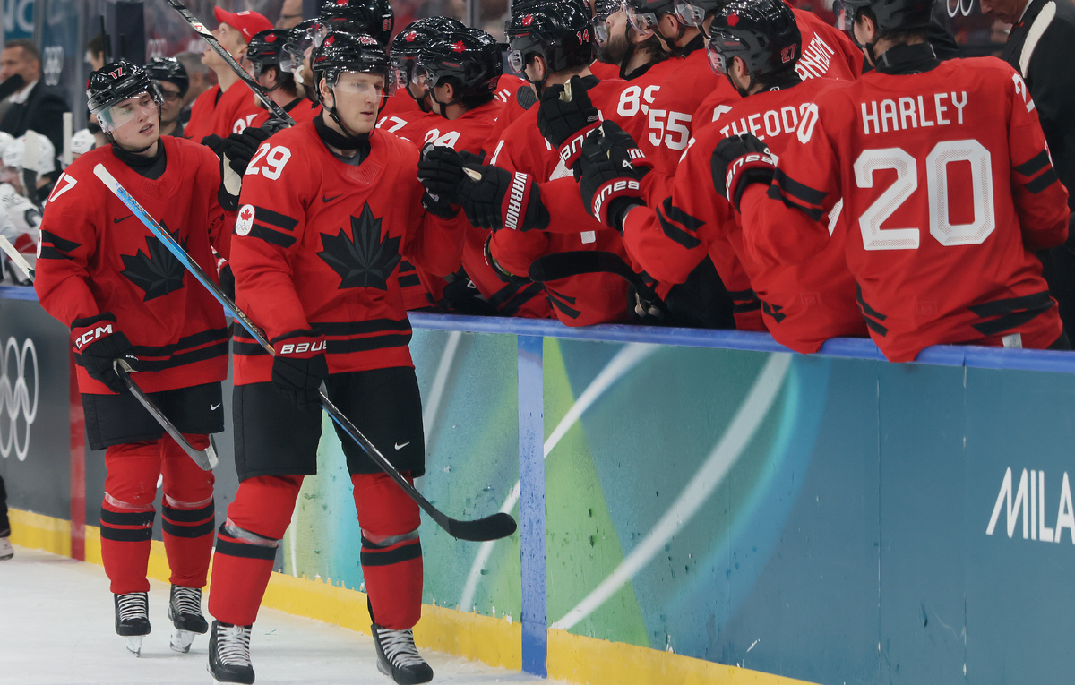    Игроки сборной Канады  Bruce Bennett/Getty Images