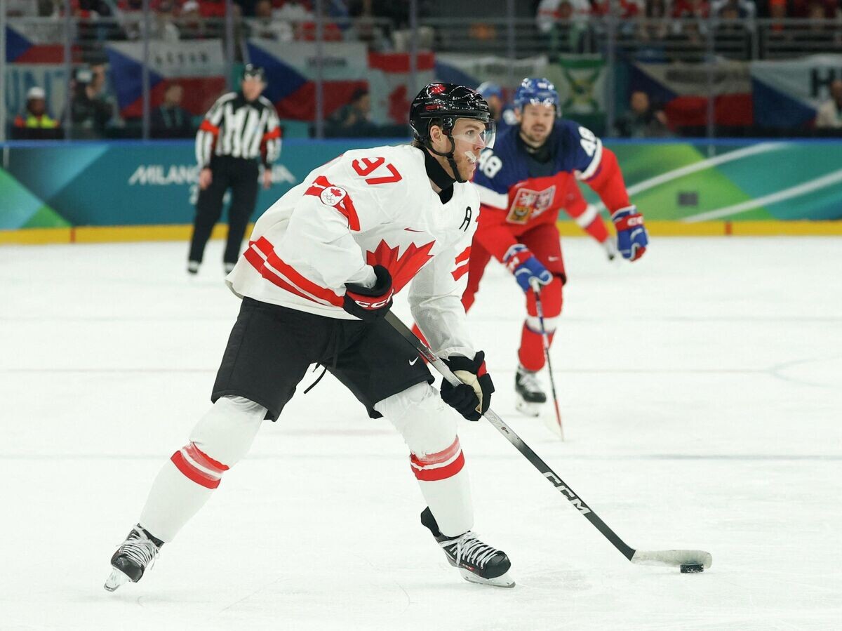    Хоккеист сборной Канады Коннор Макдэвид на Олимпиаде-2026 | © REUTERS / GEOFF BURKE