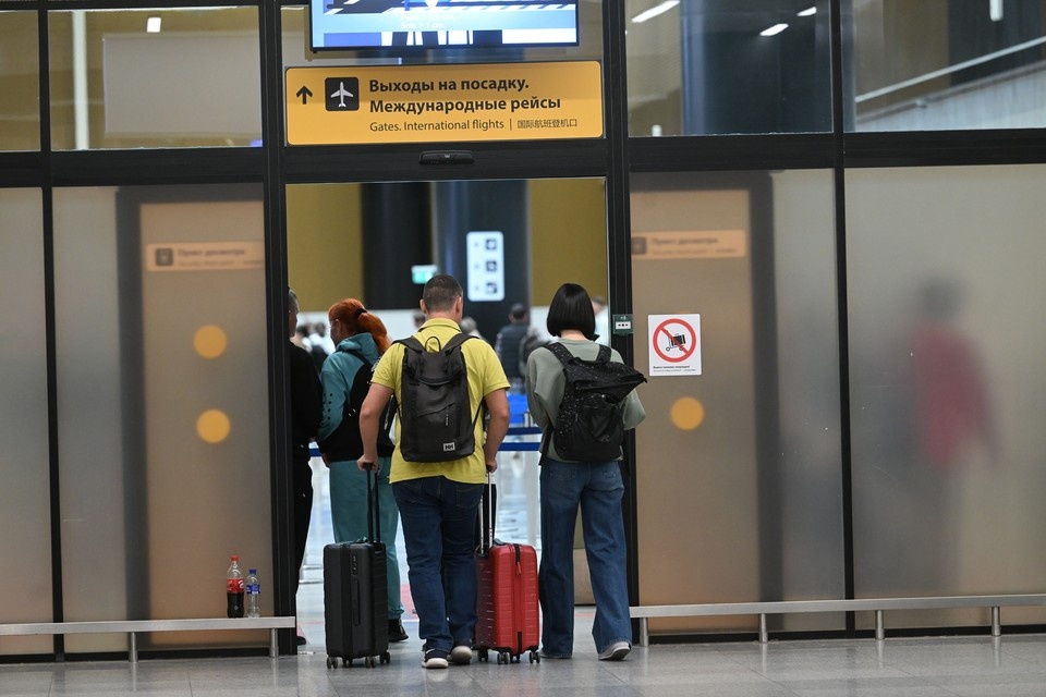    Аэропорты Шереметьево и Внуково вернулись к штатной работе после введения ограничений Евгения ГУСЕВА