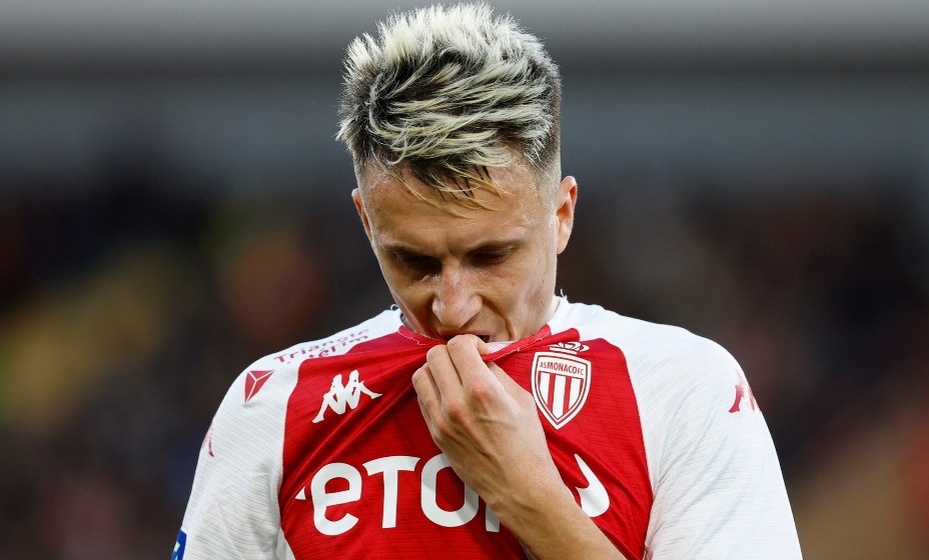    Головин был удален с поля в матче против «Нанта». Фото: Reuters