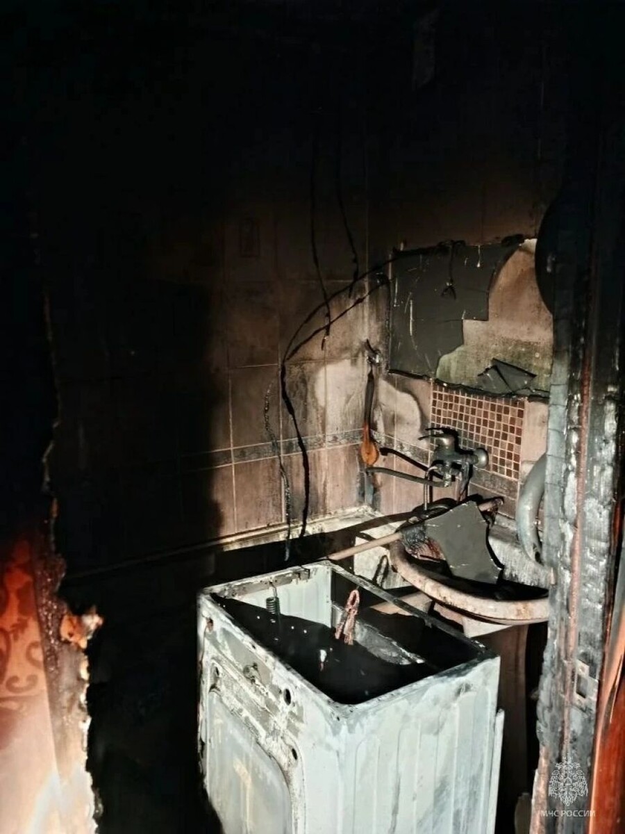    Пожар на Шукшина. Источник: ГУ МЧС по Алтайскому краю