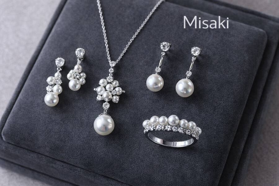 Cовременный гид по ношению украшений