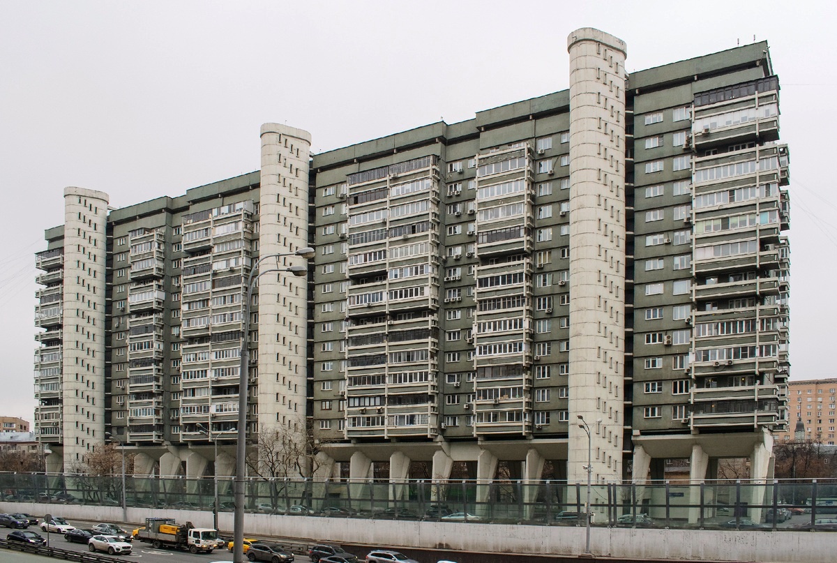 Фото: «Дом авиаторов» в Москве на улице Беговая, 34 / Dzasohovich / Wikimedia / CC BY-SA 4.0