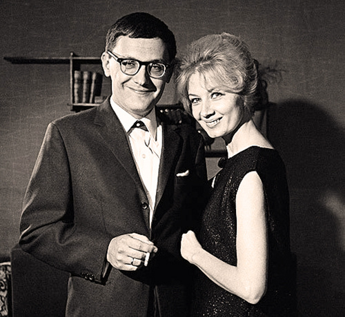 Советский и российский сценарист Владимир Валуцкий и его супруга, актриса Алла Демидова. 