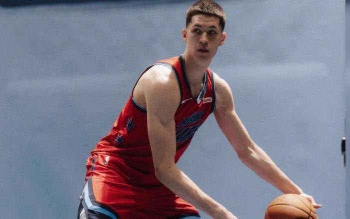 Егор Дёмин. Обложка © Х / Brooklyn Nets