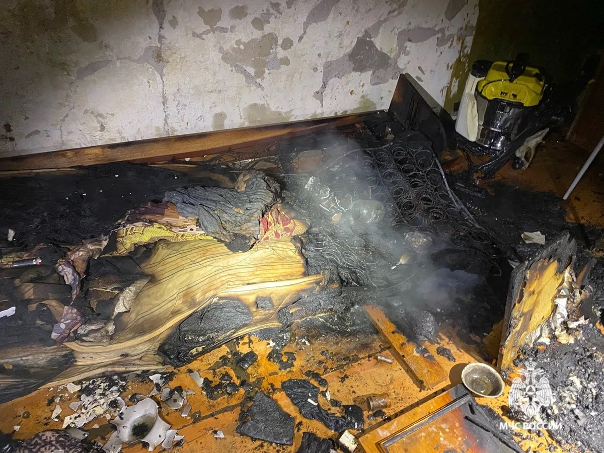    При пожаре в Стерлитамаке спасли шесть человек, один погиб