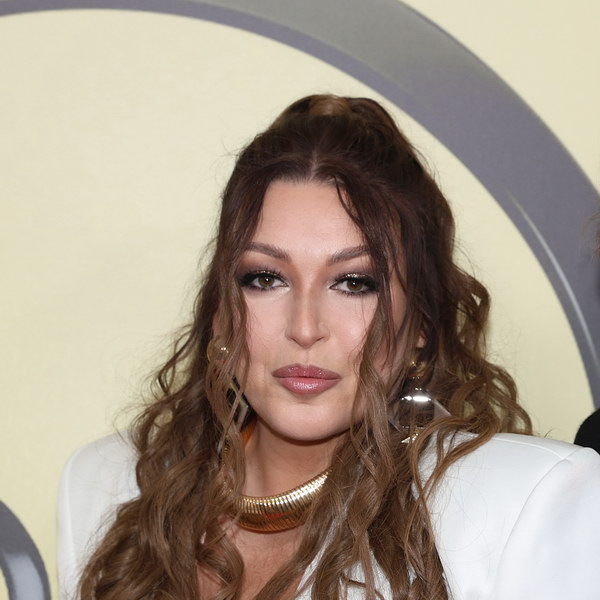     Сегодня родились Ирина Дубцова и Жора Крыжовников