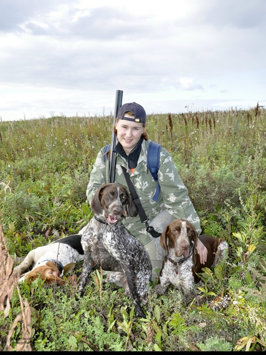 Это фото уже с другой охоты, более поздней. Уже со своим ружьем. 