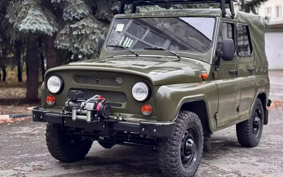 Новая модификация УАЗ Хантер появилась в РоссииУАЗ представил новую версию Хантера с тентовым верхом для эвакуации раненых
📷
📷
📷
📷
