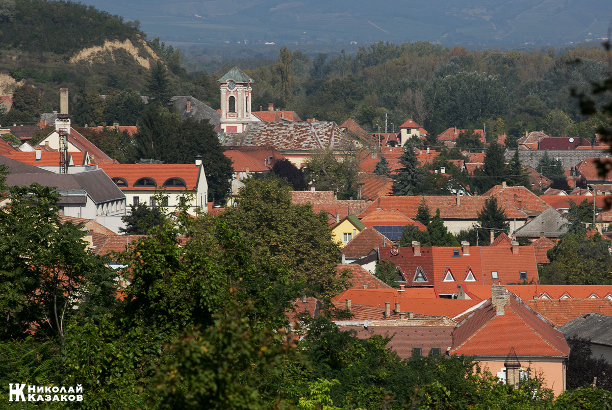 Вид на Токай с холма. Венгрия. Сентябрь 2014 г.