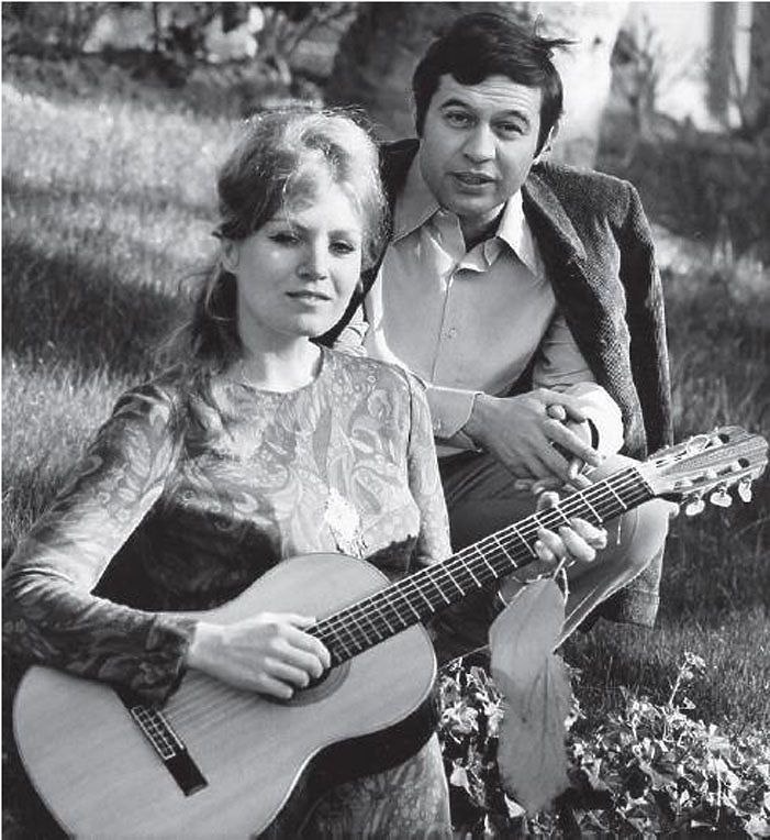 С мужем Збышеком Тухольским