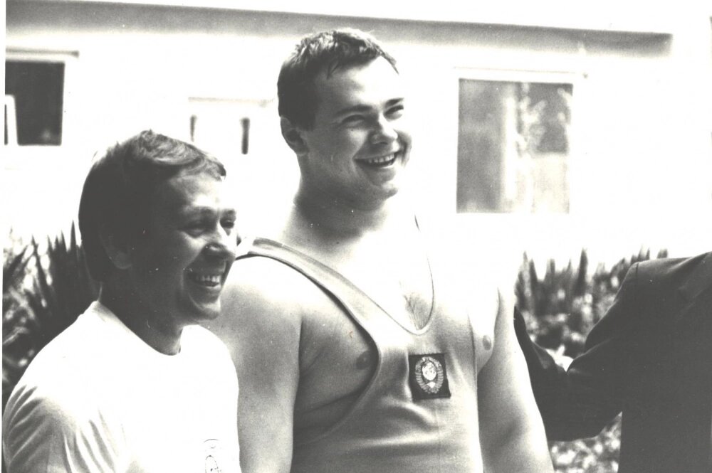    Андрей Чемеркин (справа) и его тренер Владимир Книга. Фото: Музей истории Изобильненского района