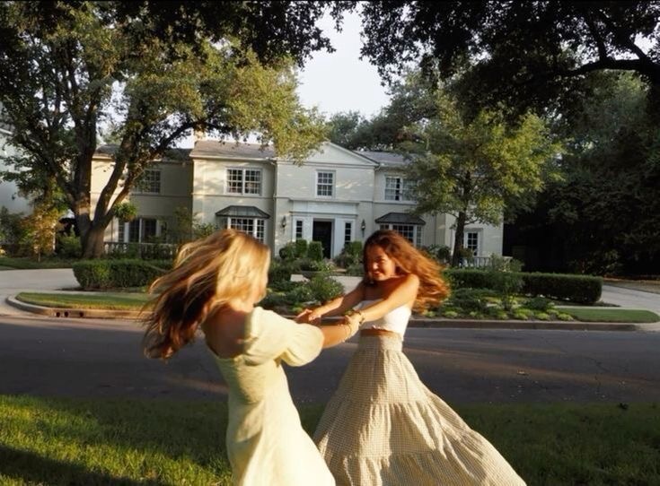 Теперь едва не состоявшегося буллера и едва не состоявшуюся жертву не разнять, вот как на этой фото