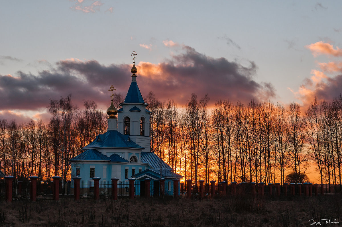 Источник https://fotokto.ru/photo/view/3710064.html