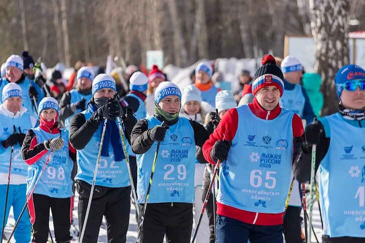 Более 15 тысяч новосибирцев встали на «Лыжню России» 14 февраля