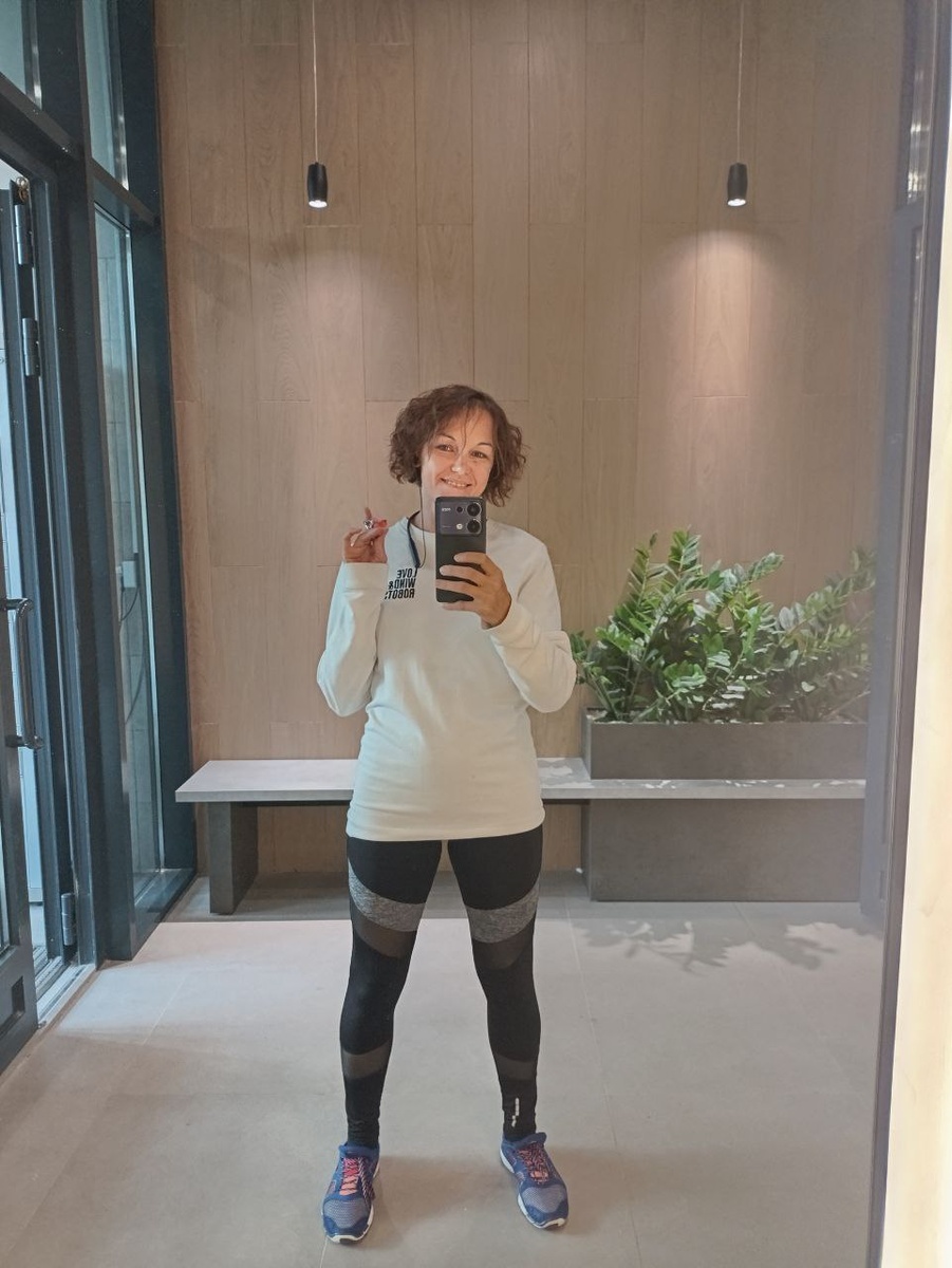 В холле моего дома два гиганстких зеркала. Моя любовь 💖