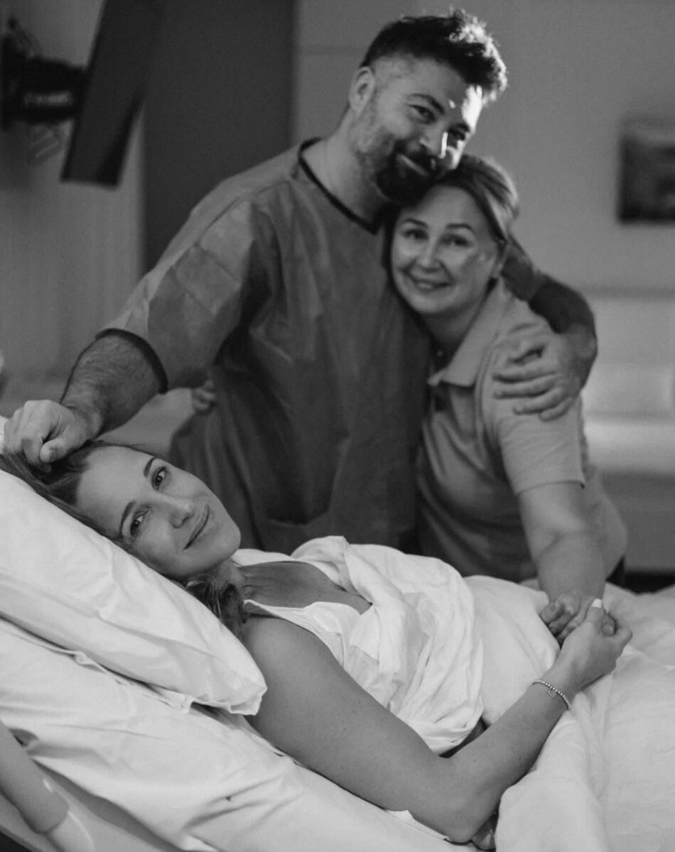 Эмоциональный: Алексей не скрывает, что присутствовал при рождении своих детей, и считает это важнейшим опытом. Артист уверен: мужчина, пропустивший партнерские роды, теряет колоссальный пласт жизненных ценностей и эмоций