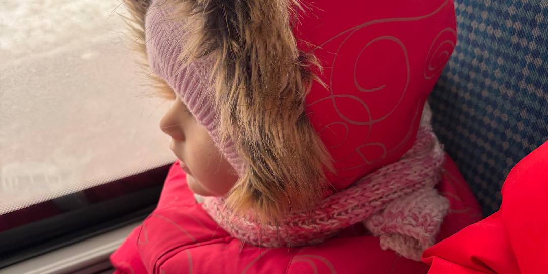 "С соплями в садик нельзя!"/"С соплями больничный не полагается..." - и куда бежать, когда у ребенка сопли?