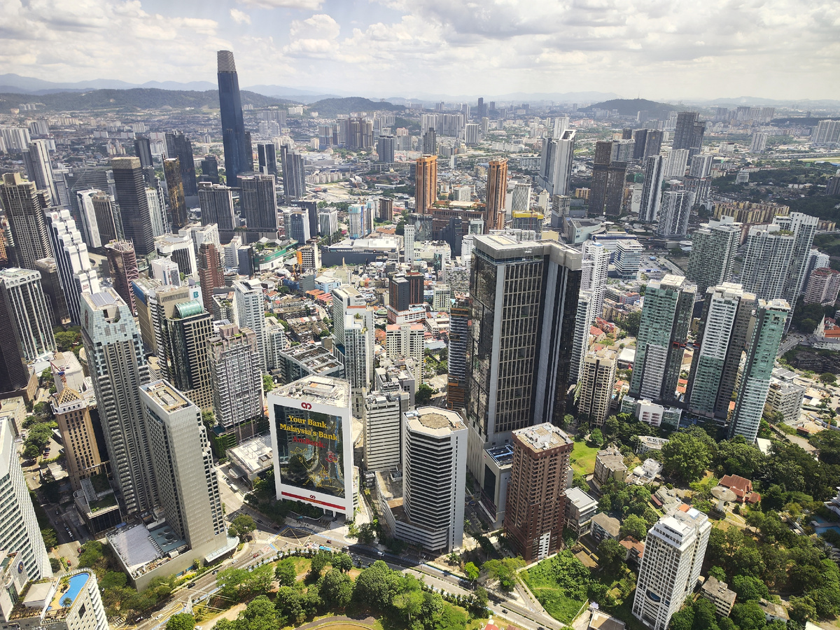 вид на Куала-Лумпур с телебашни