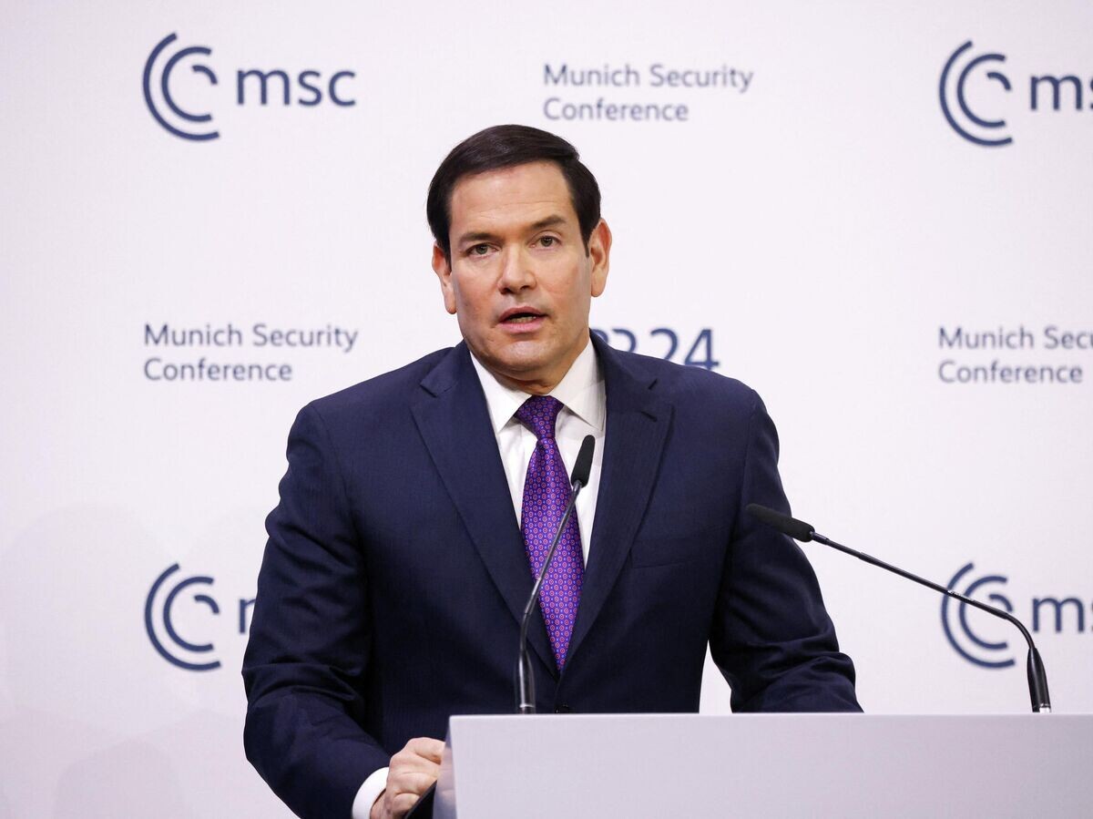    Госсекретарь США Марко Рубио выступает на Мюнхенской конференции по безопасности | © REUTERS / Liesa Johannssen