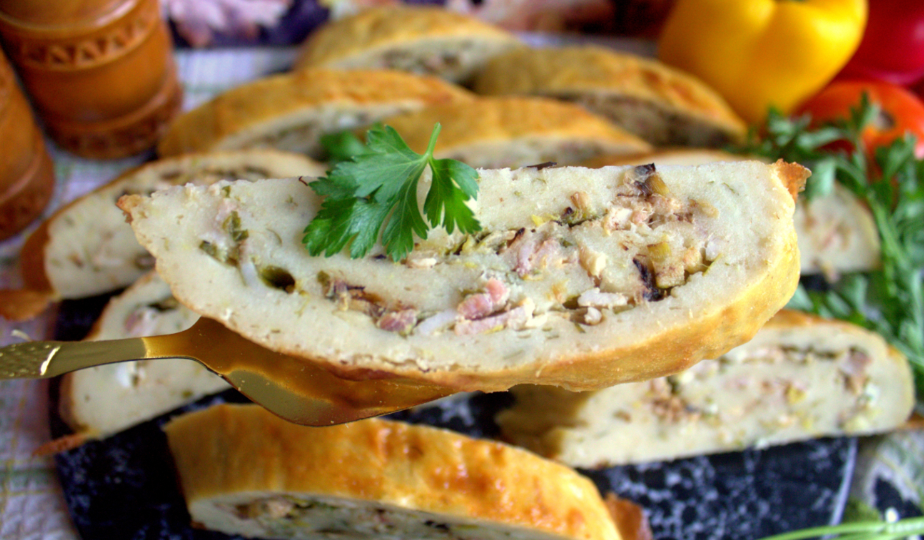 Картофельный рулет с беконом и яйцом: Неожиданный фаворит вашего стола