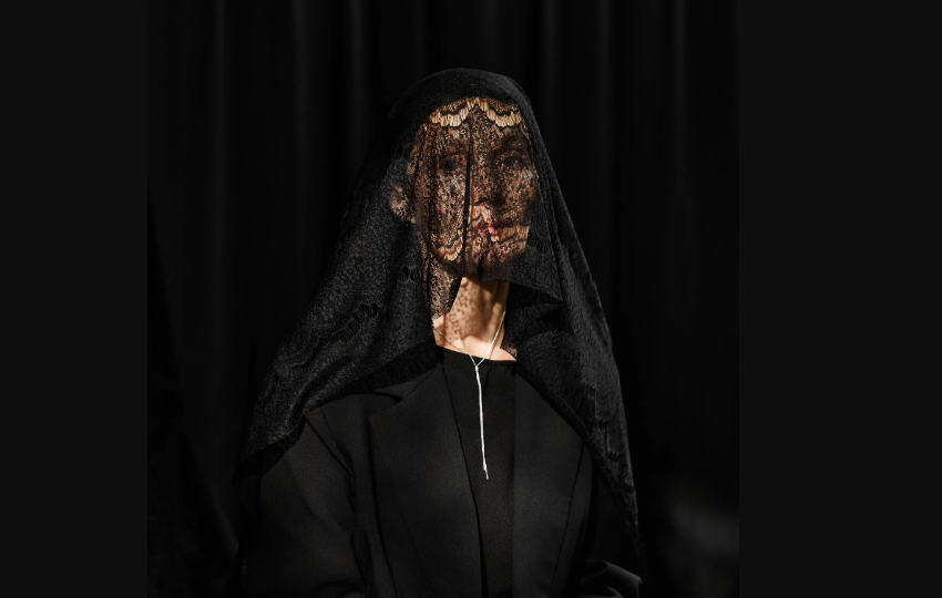 "Увидев это лицо, все испытали ужас": Короткая жизнь и трагическая судьба певицы Хулии Пастрана