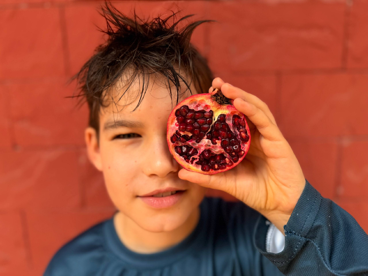 Гранаты в Индии потрясающие! Сочные и в меру терпкие.