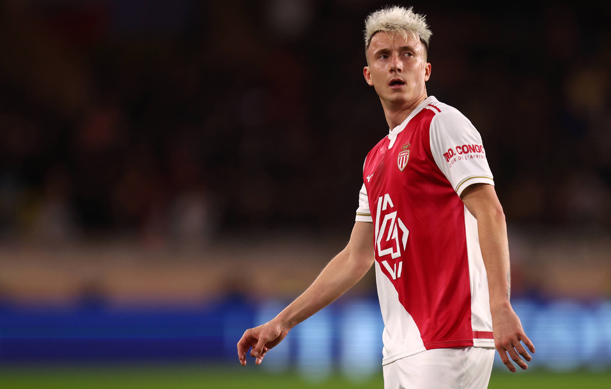    Полузащитник "Монако" Александр Головин  IMAGO/Marco Canoniero via Reuters Connect