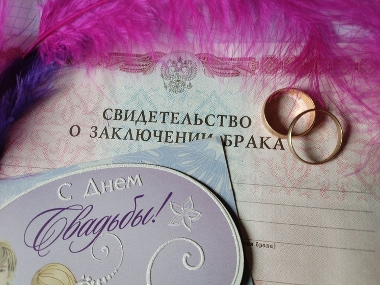     Но это не все: юбиляры также получат выплату от Комитета по социальной политике. Фото: архив МК в Питере